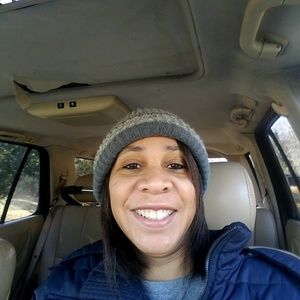 Meet your Posher, Kisha